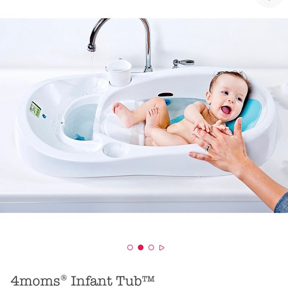4 MOMS Infant Digital Thermometer Tub
